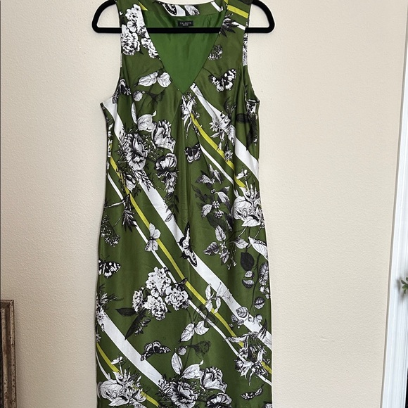 Talbots Dresses & Skirts - Talbots Green and White Floral Midi Dress